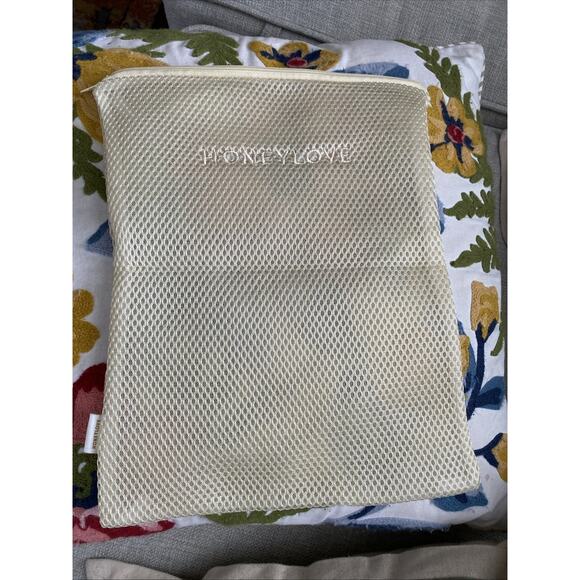 HoneyLove Garment Bra Intimates Lingerie Mesh Laundry Bag w/ Zip Closure 12x9" - Picture 1 of 4
